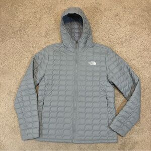 The North Face Men’s Jacket Coat Light Gray Quilted Puffer Lightweight Like New